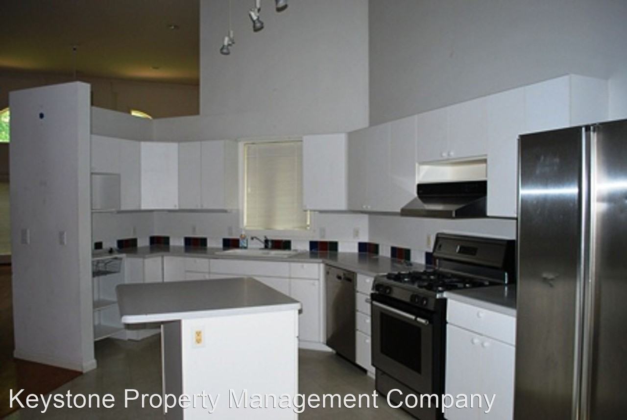 602 N 1st Ave - Photo 2 of 17