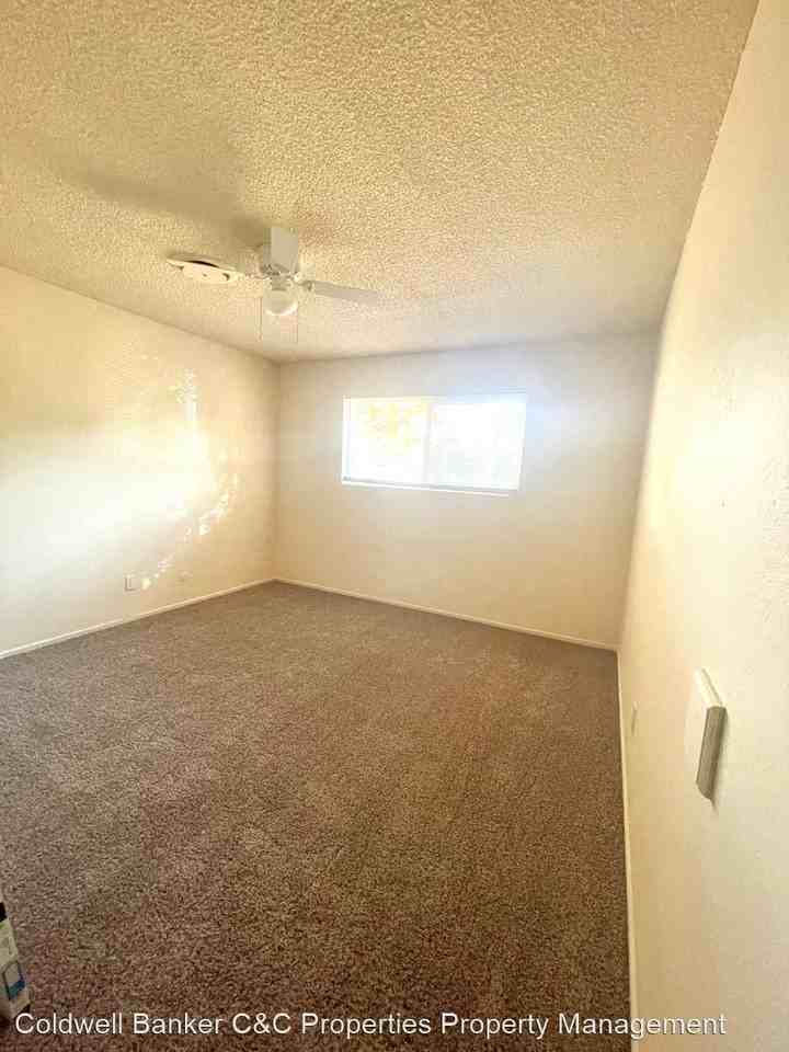 2794 HELEN STREET A-B - Photo 3 of 8