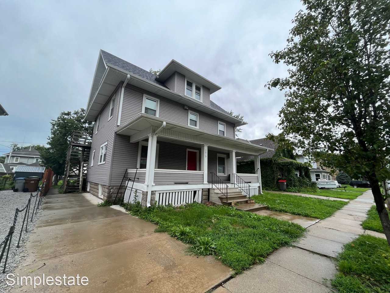 3017/3019 Starr St - Photo 3 of 36