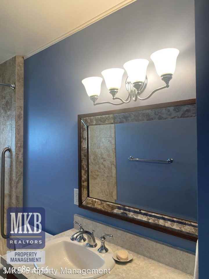 508 Orlando Ave - Photo 3 of 46