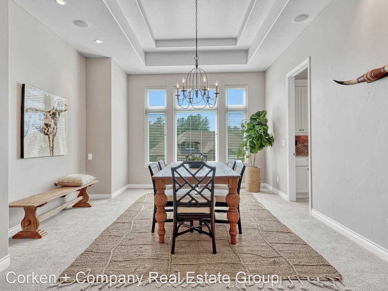 2483 Saddleback Dr - Photo 3 of 36