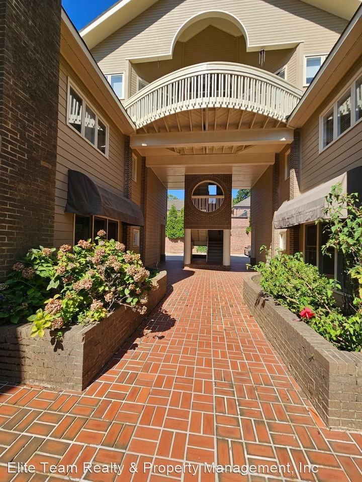 2330 Roswell Ave #C - Photo 3 of 18