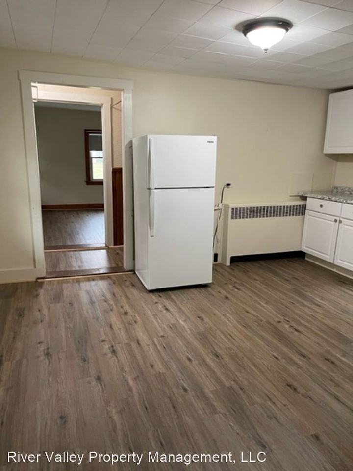 814 Ryegate Road - Photo 2 of 12