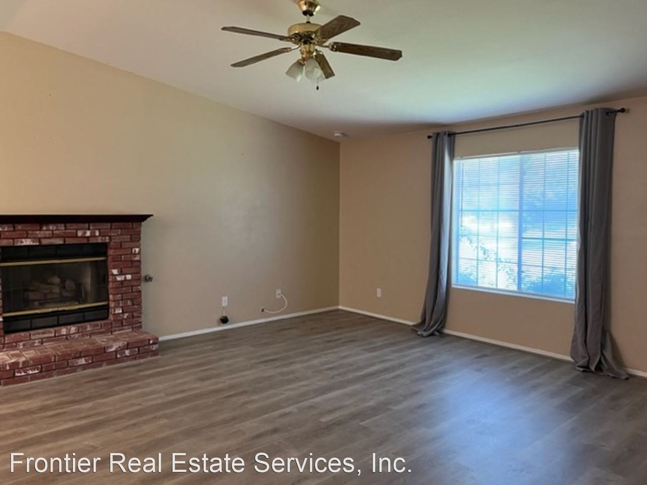 468 Pepper Dr - Photo 3 of 13