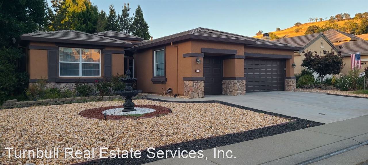 940 Glennfinnan Way - Photo 2 of 48