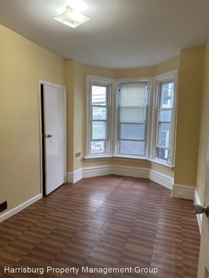 510 S 13th St - Photo 3 of 9