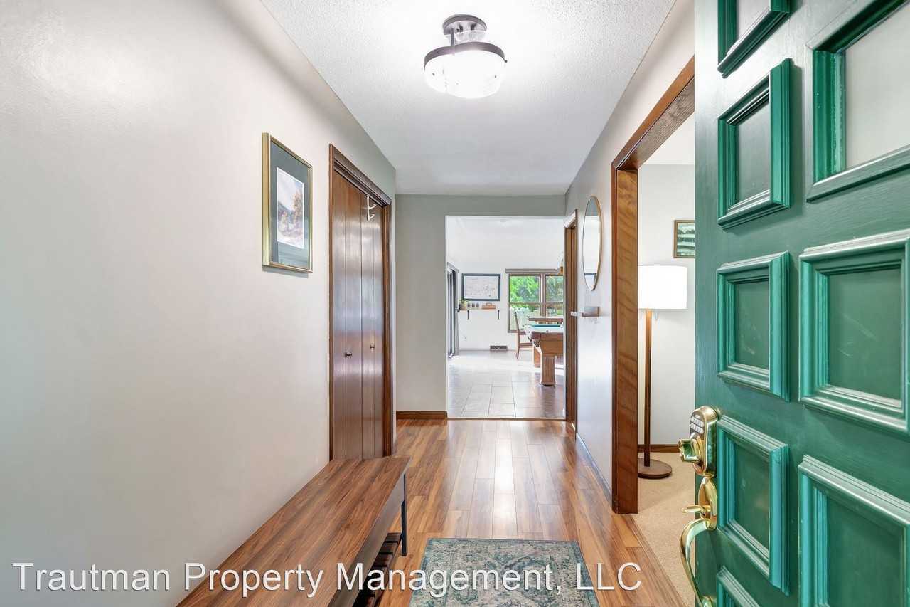 2105 Gunn Dr - Photo 2 of 30