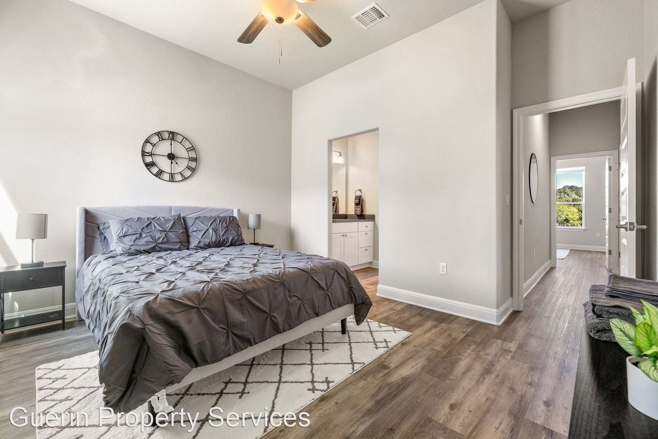 21709 Pope Dr - Photo 3 of 29