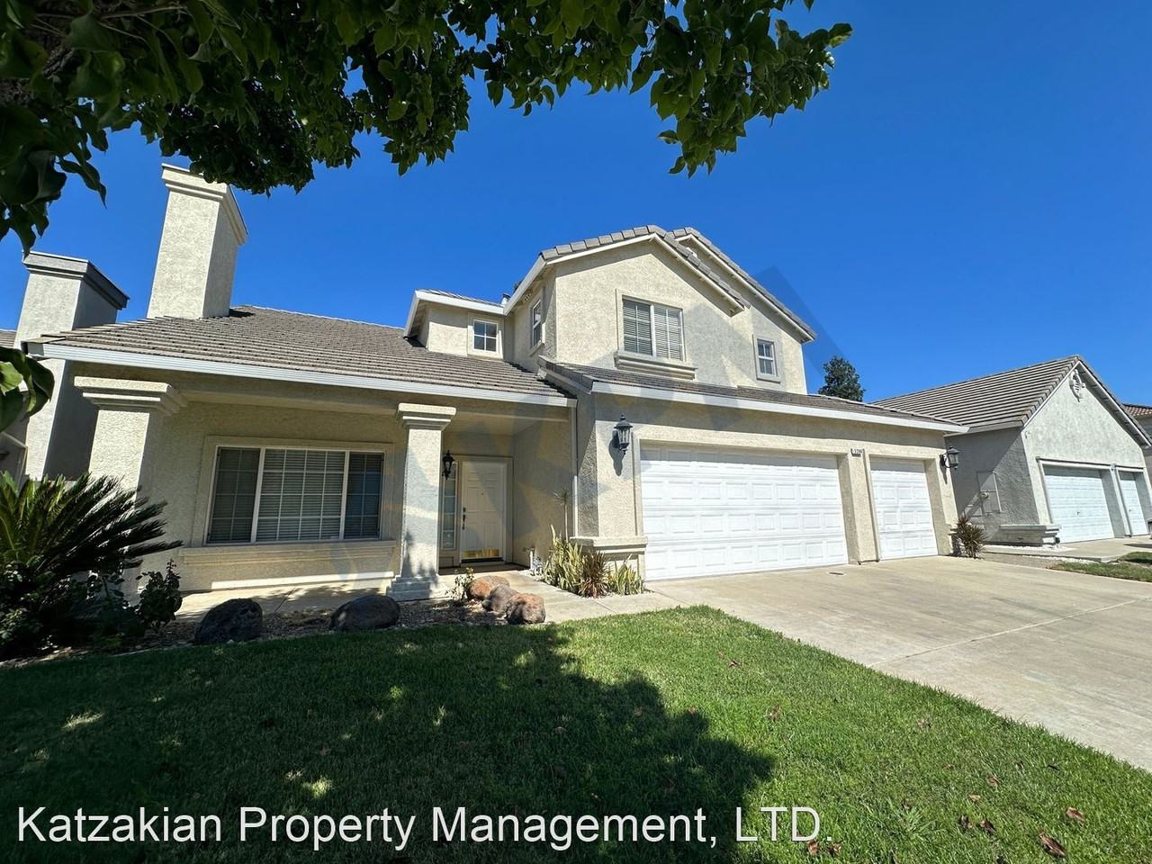 3208 Joshua Tree Cir, Stockton, CA 95209 4 Bedroom House for 2,600