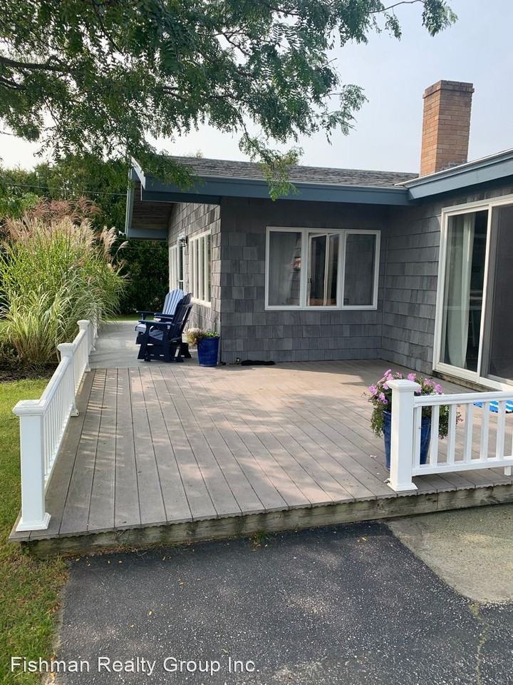 22 Pillsbury Dr - Photo 3 of 18