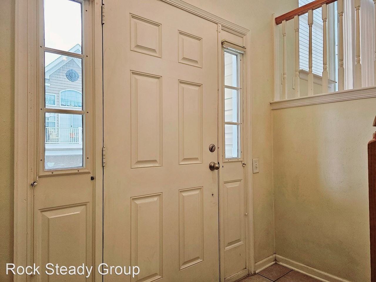 3915 Sutter St #11 - Photo 3 of 28