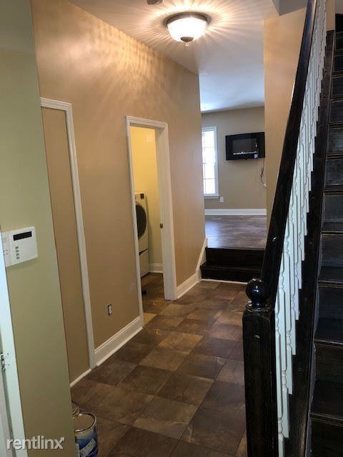 3223 Chaucer St - Photo 3 of 18