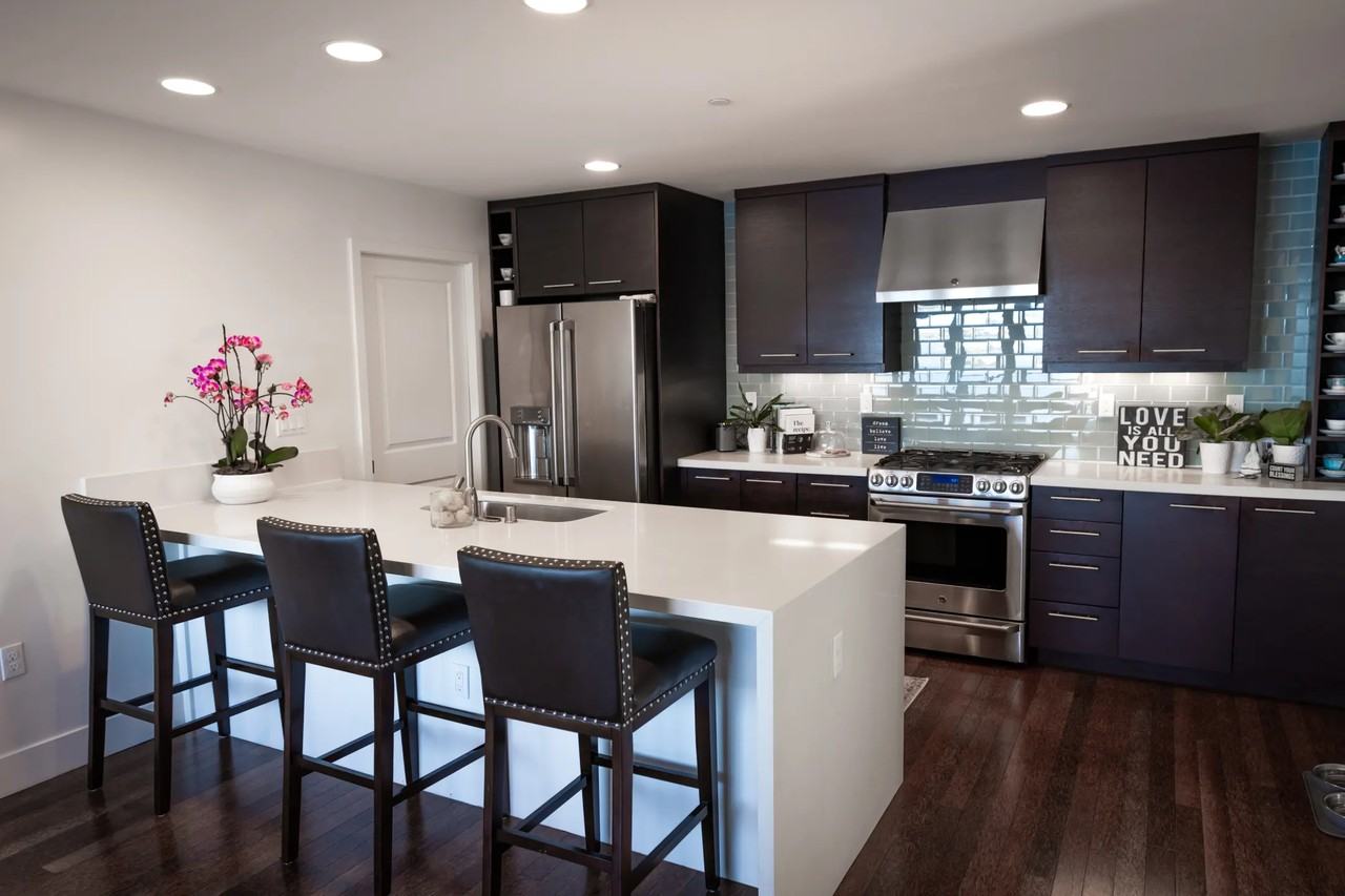 242 Upland Cir - Photo 3 of 9