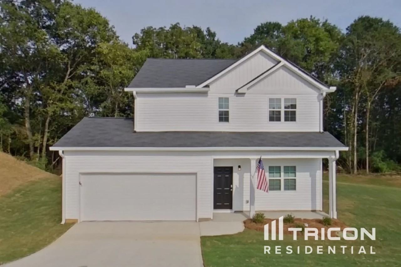 114 Highland Dr - Photo 2 of 16