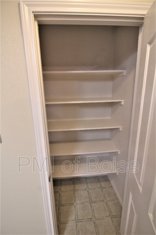1031 E Iowa Ave #1 - Photo 7 of 17
