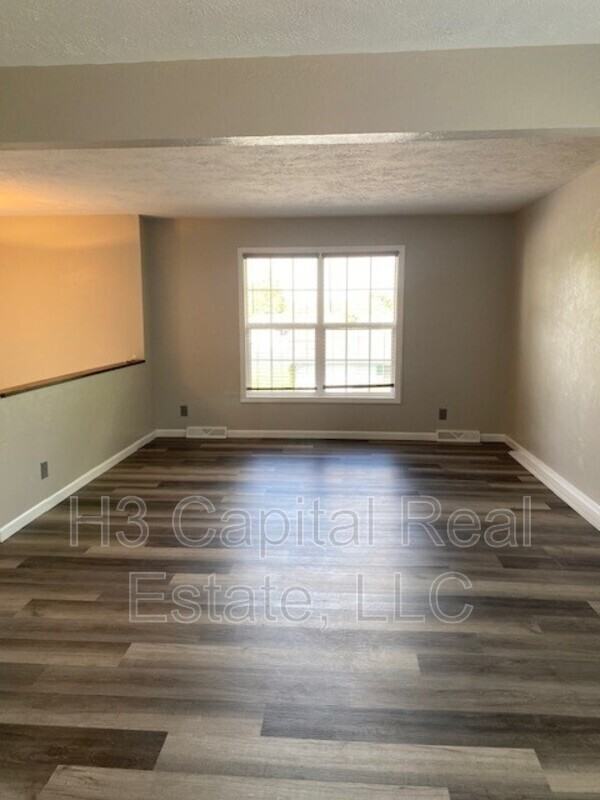 1400 30th St #A - Photo 3 of 13