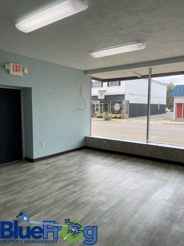 110 S Main St - Photo 5 of 9