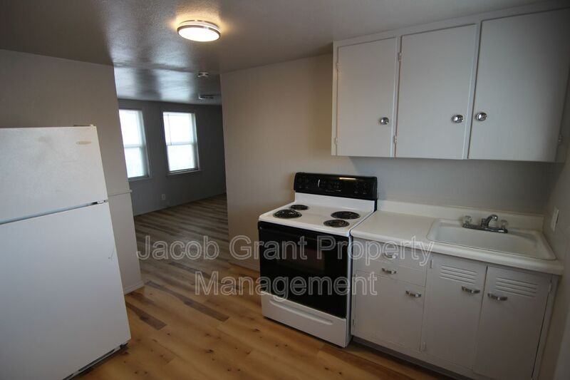 4719 Yellowstone Ave #8 - Photo 4 of 8