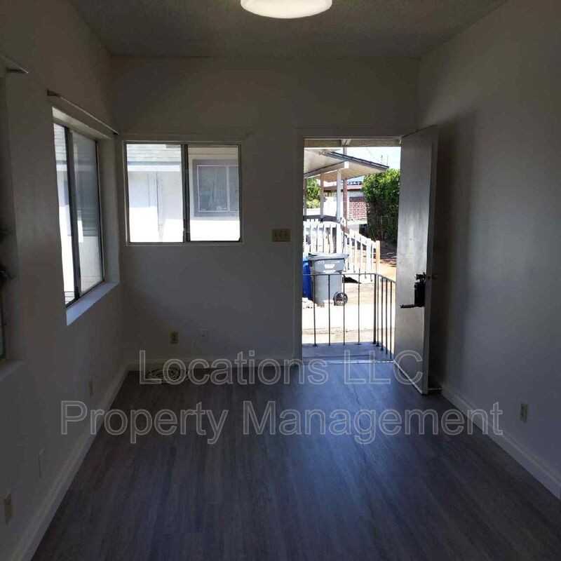 1142 17th Ave #A - Photo 3 of 4