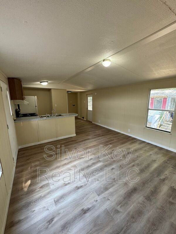 250 County Road #15 - Photo 4 of 8