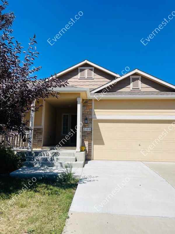 2300 Woodbury Ln - Photo 2 of 50