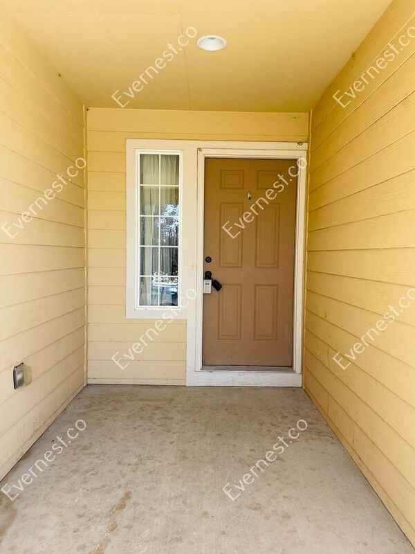 2300 Woodbury Ln - Photo 3 of 50