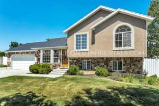 1152 Nw - Photo 1 of 1