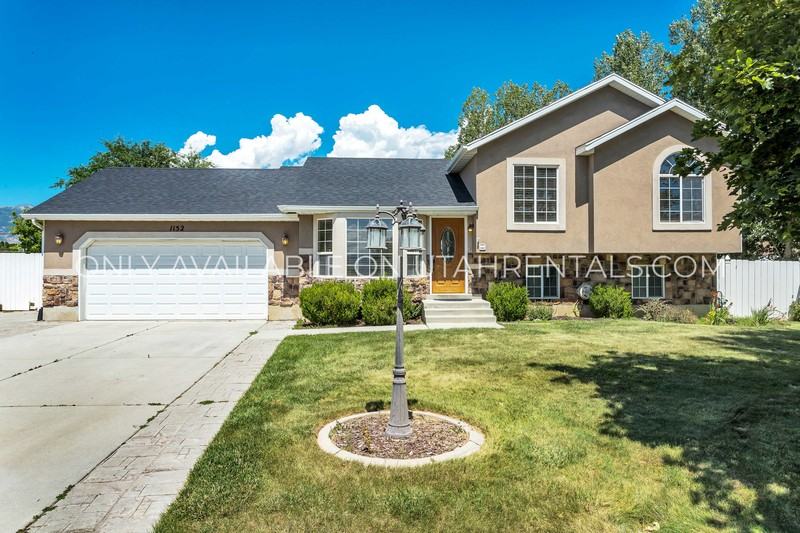 1152 Nw - Photo 2 of 19