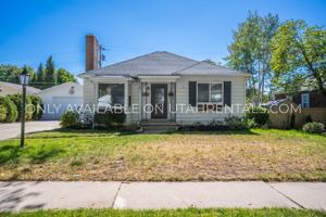 featured image of 1968 E Blaine Ave
