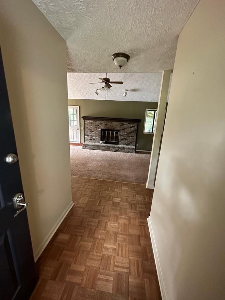 205 Todd St - Photo 2 of 25