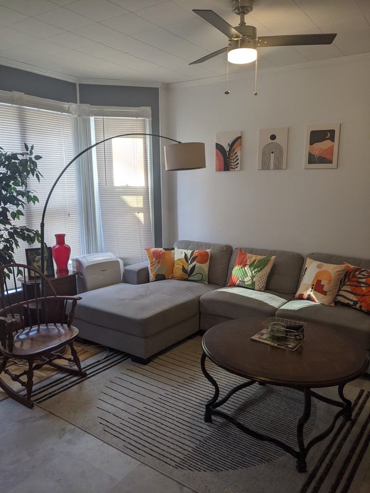 312 Sycamore St - Photo 2 of 13