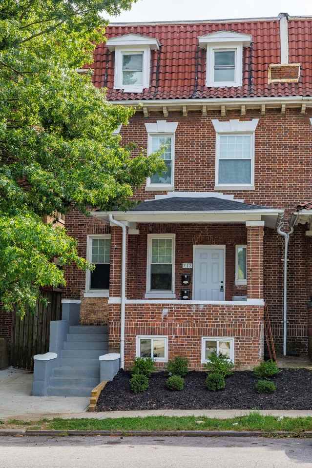713 Druid Park Lake Dr Apartments in Reservoir Hill, Baltimore, MD