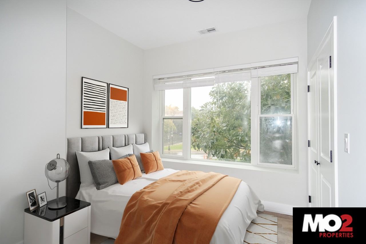 3113 W Logan Blvd #C - Photo 3 of 7