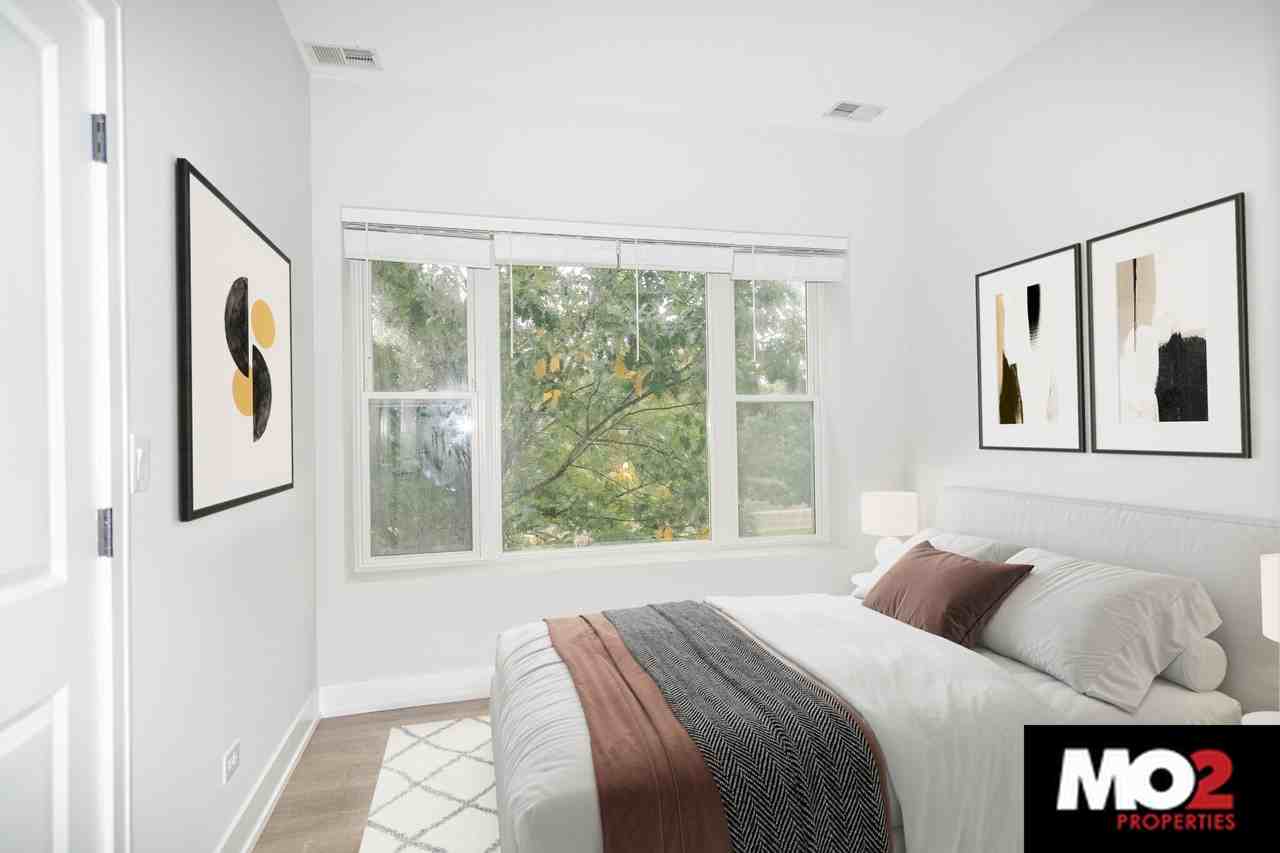 3113 W Logan Blvd #C - Photo 4 of 7