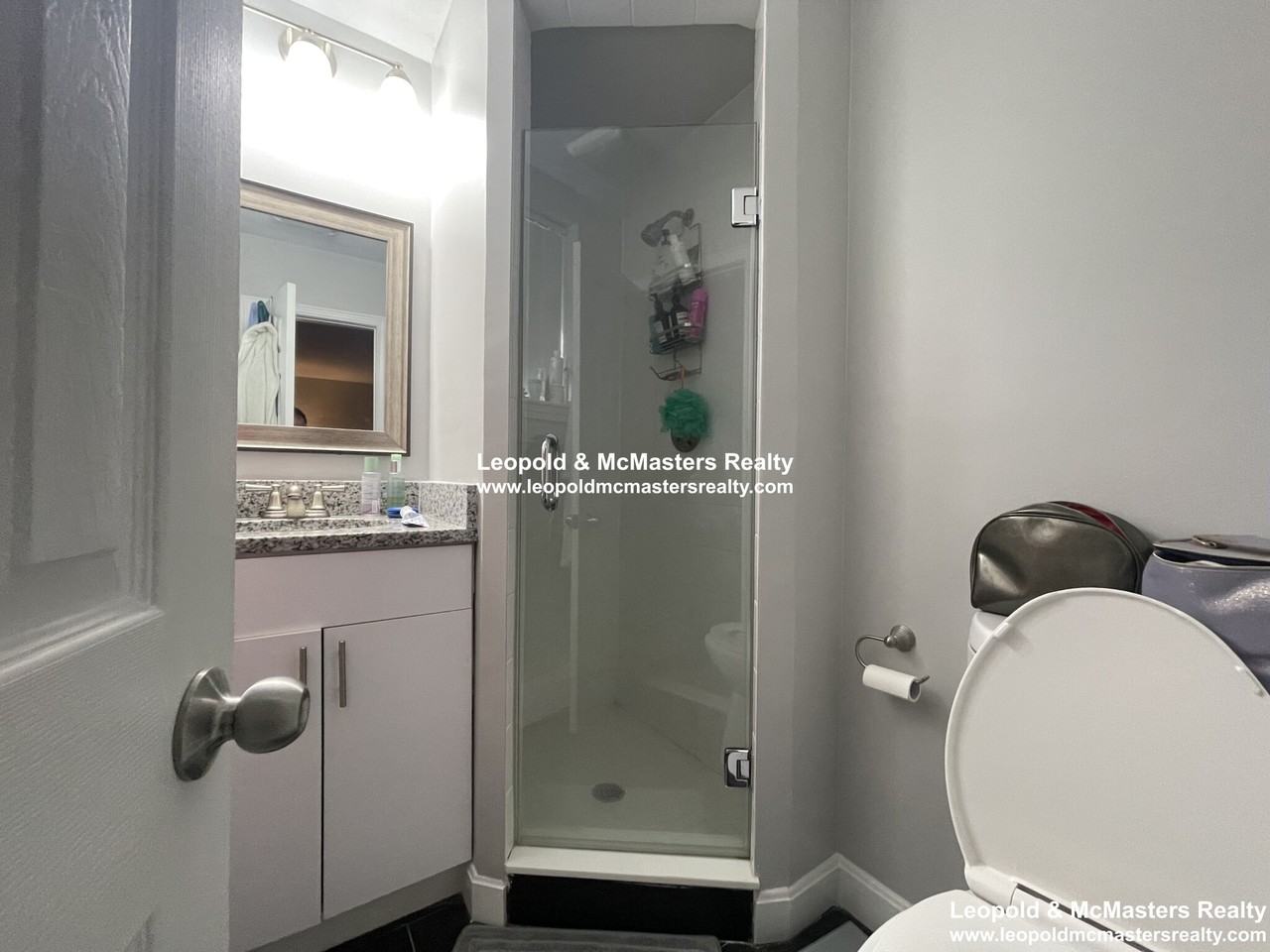 519 Washington St #A - Photo 6 of 11