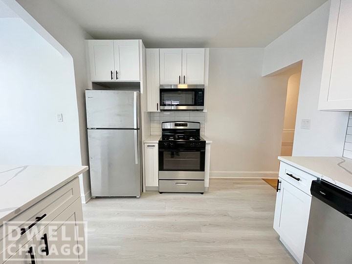 5801 N Richmond St #1 - Photo 5 of 17