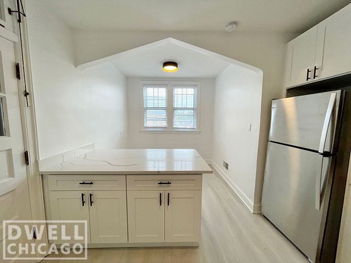 5801 N Richmond St #1 - Photo 6 of 17