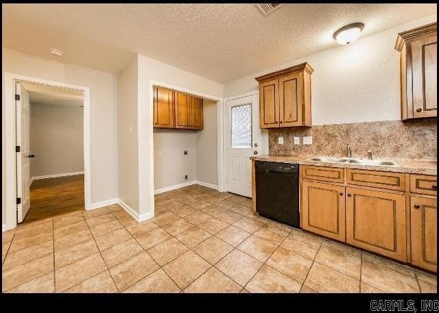 400 E Locust St - Photo 5 of 23