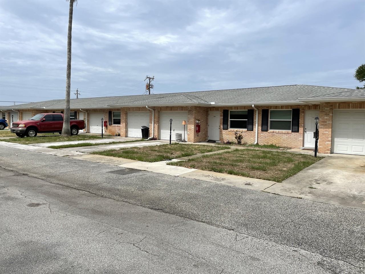 2241 Granada Dr #2241 - Photo 3 of 22