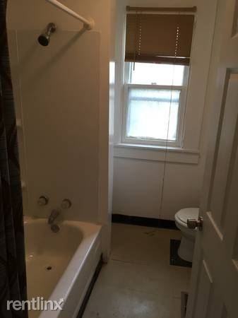 11 Thorn St - Photo 3 of 8