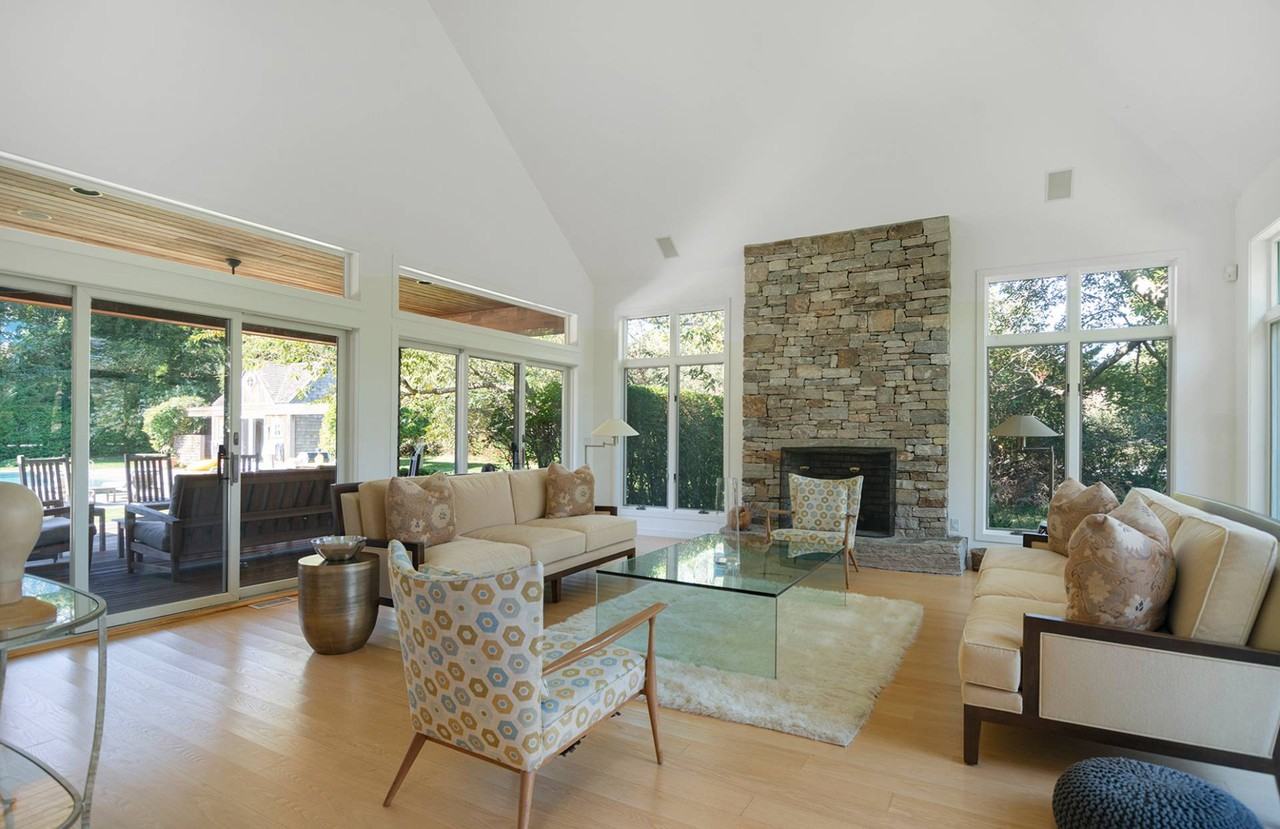 51 Mecox Bay Ln - Photo 3 of 21