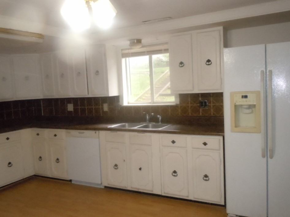 3 West Guy Avenue - Photo 2 of 16