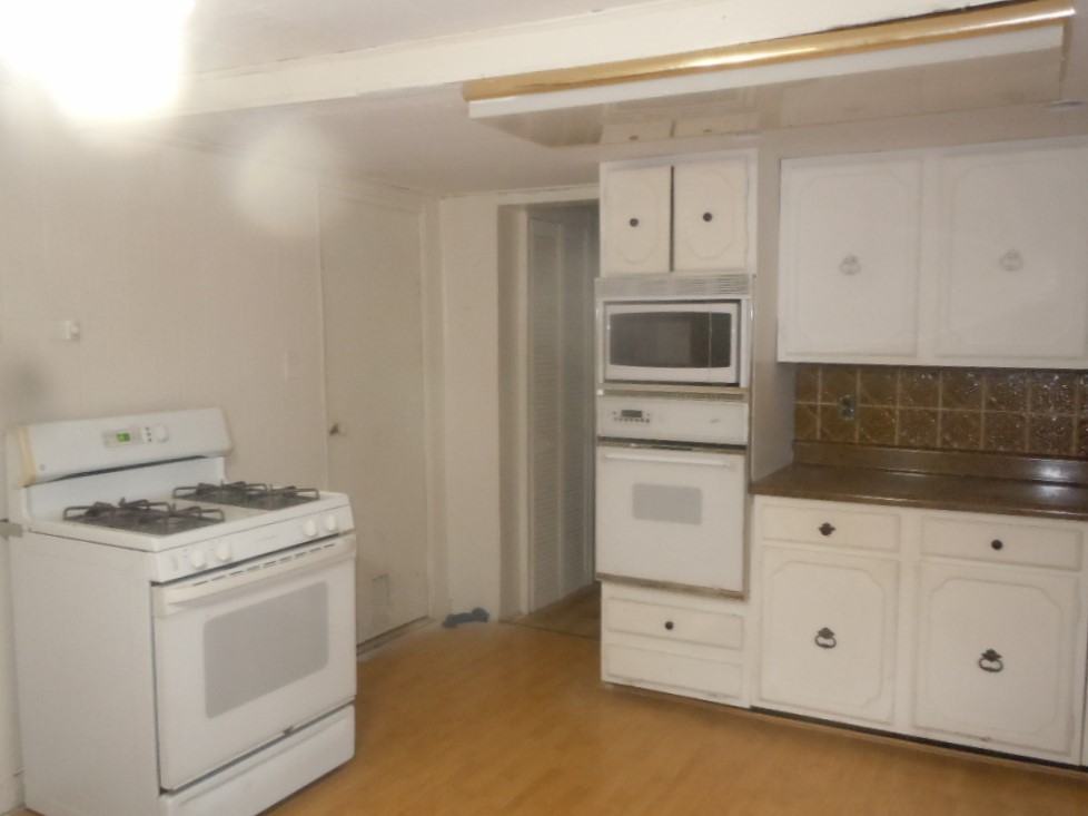 3 West Guy Avenue - Photo 3 of 16