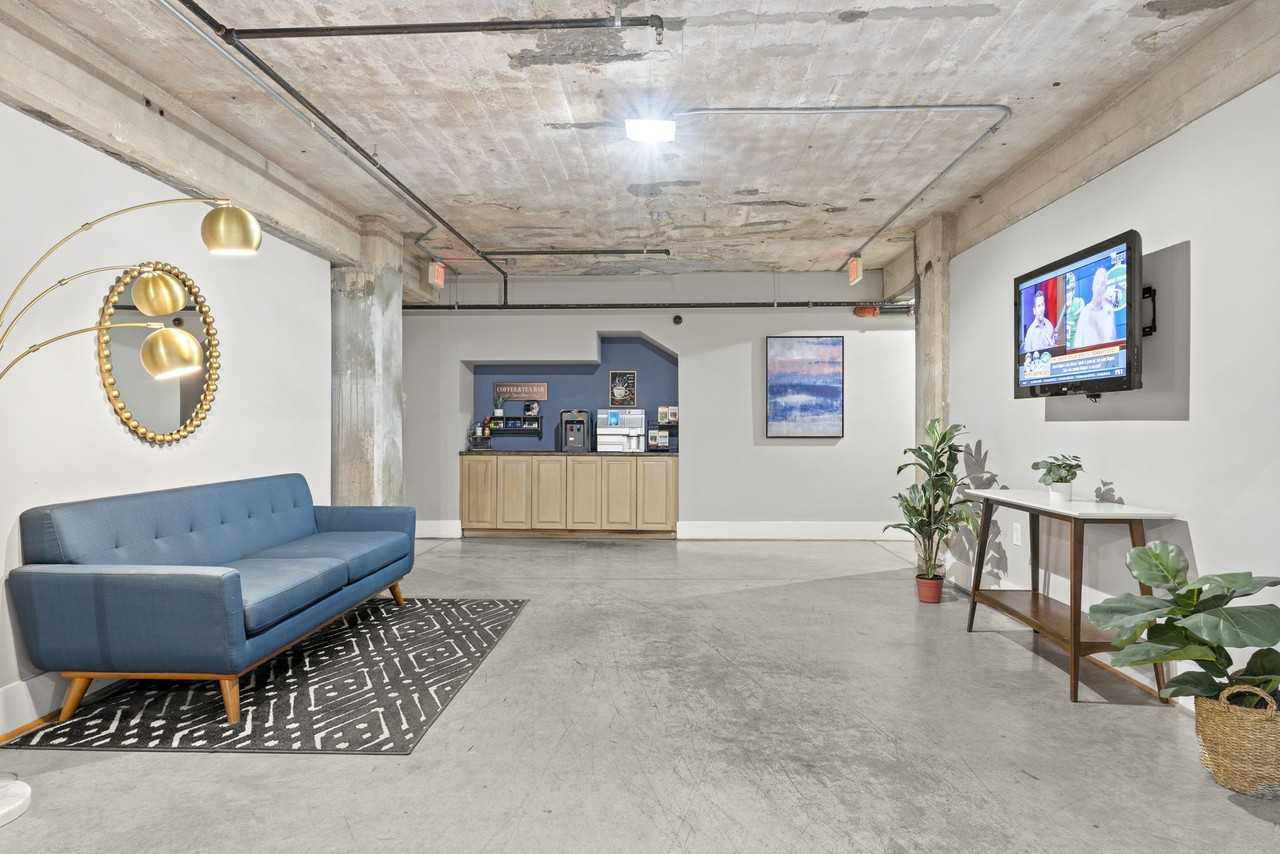 Atrium Lofts at Cold Storage - Photo 5 of 50