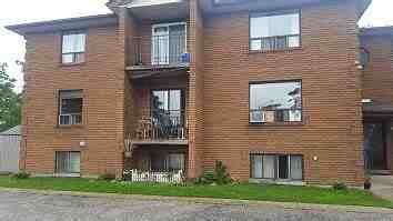 15 Rose Street Apartments in Wellington, Barrie, ON L4M 2T3 Zumper