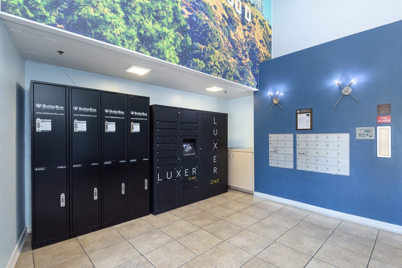 Fuller-Martel Apartments - Photo 7 of 18