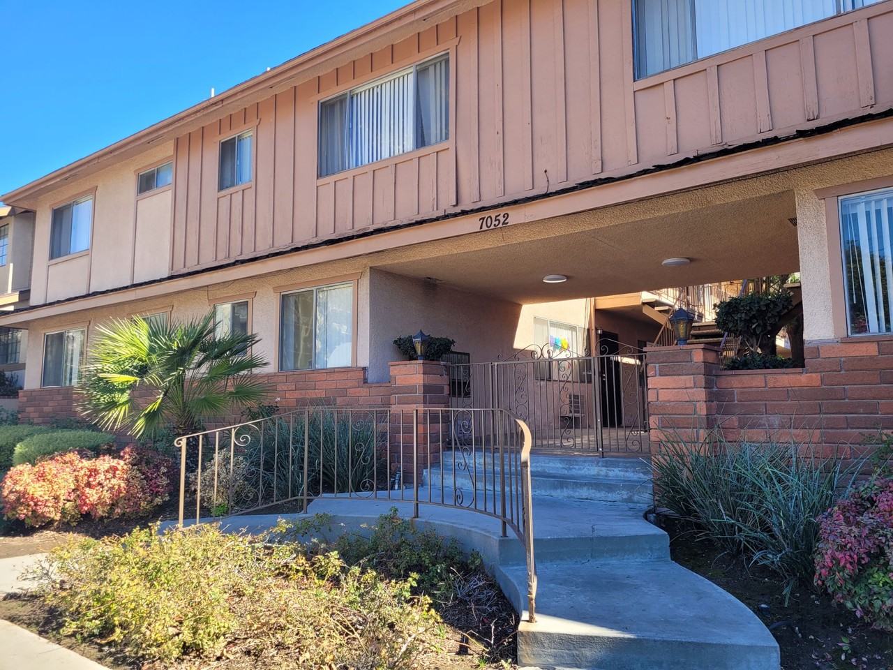 7052 Friends Avenue - Photo 3 of 14