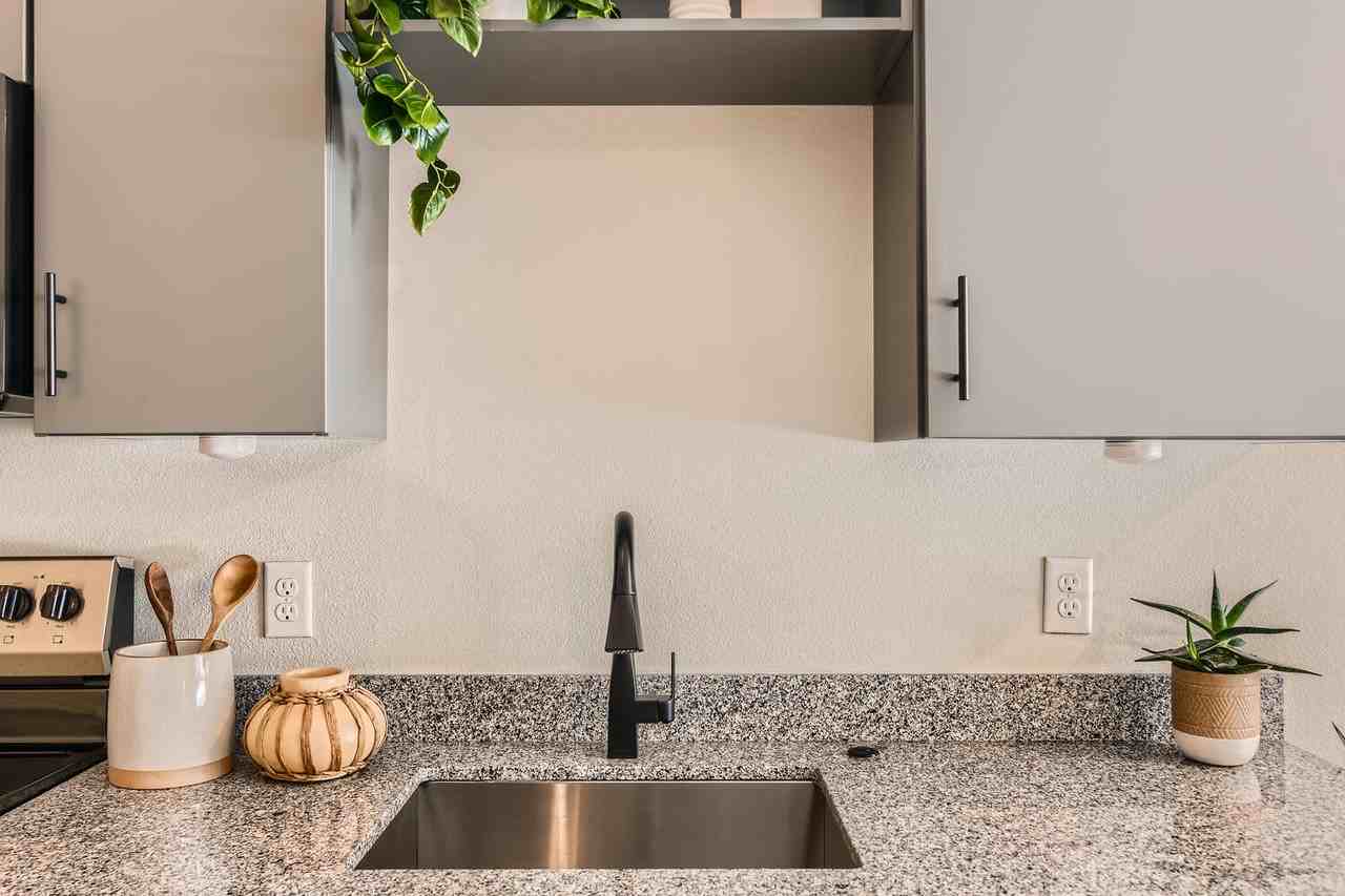 281 Willow - Photo 2 of 13