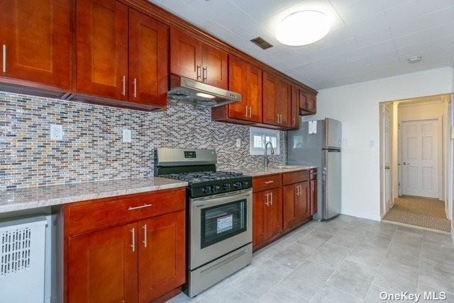 4620 190th St - Photo 2 of 11