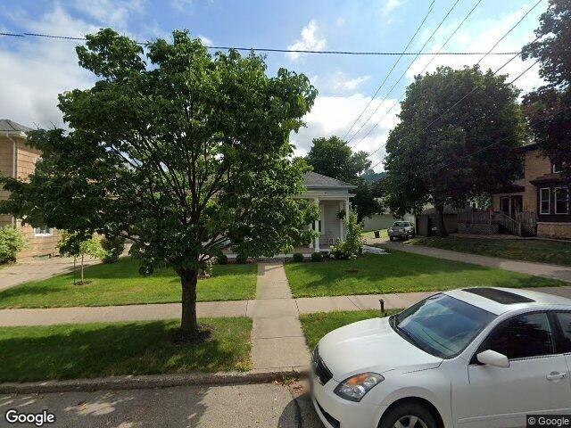 611 East Ave - Photo 2 of 10